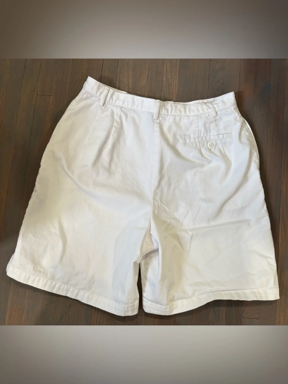 647. Pendleton White Cotton Casual Shorts - Picture 2 of 3